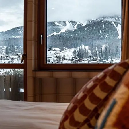 Eight Cortina Hotel Cortina d'Ampezzo Room photo